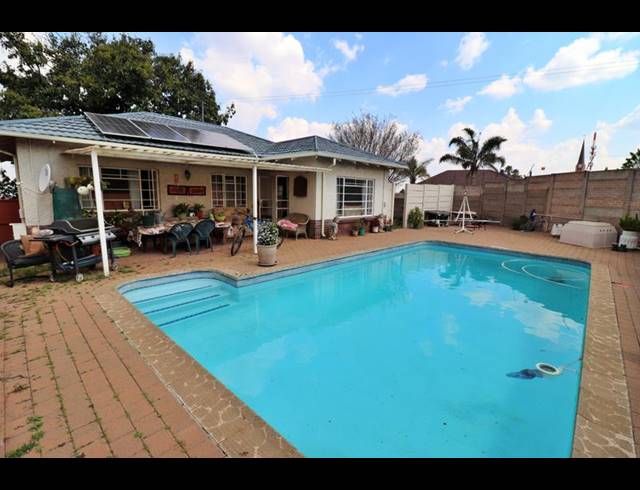 3 BEDROOM HOUSE FOR SALE IN GERDVIEW